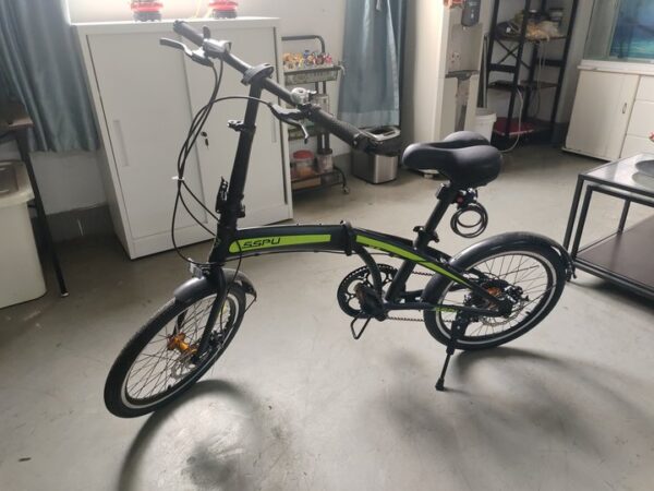 【95％完成品・アルミ製軽量】CYFIE 20インチ 折りたたみ 自転車 通勤 通学 7段変速 シマノ製 ミニベロ 小径車 コンパクト 泥よけ ディスクブレーキ カゴ ワイヤー錠 鍵 ハンドル/サドル高さ調節 スタンド付 街乗り 買い物 プレゼント